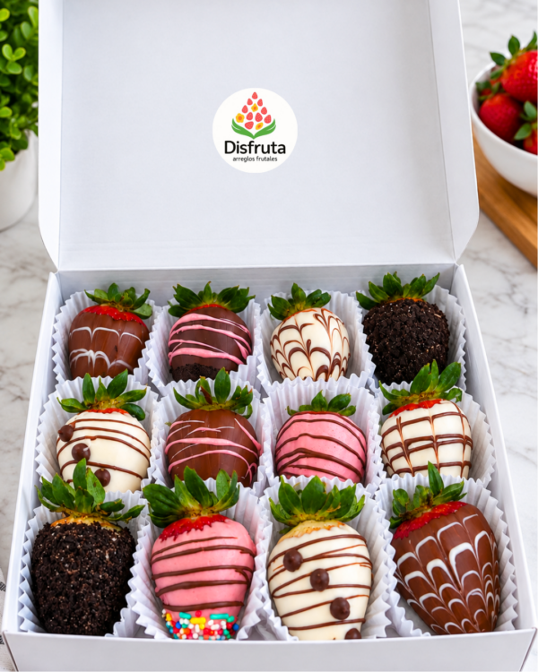 Caja de 12 fresas cubiertas de chocolate gourmet