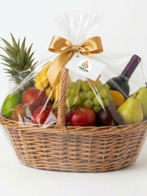 Elegante Canasta de frutas selectas y botella de vino tinto
